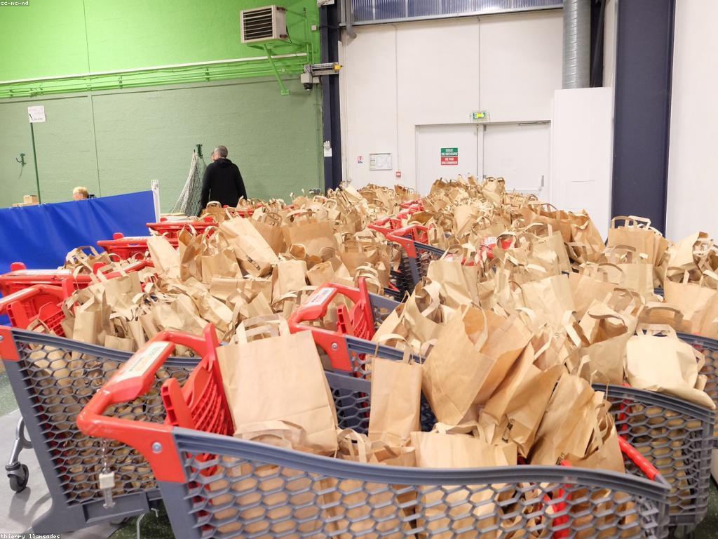 ការប្រកួតនិងការអភិវឌ្ឍន៍សកម្មភាព