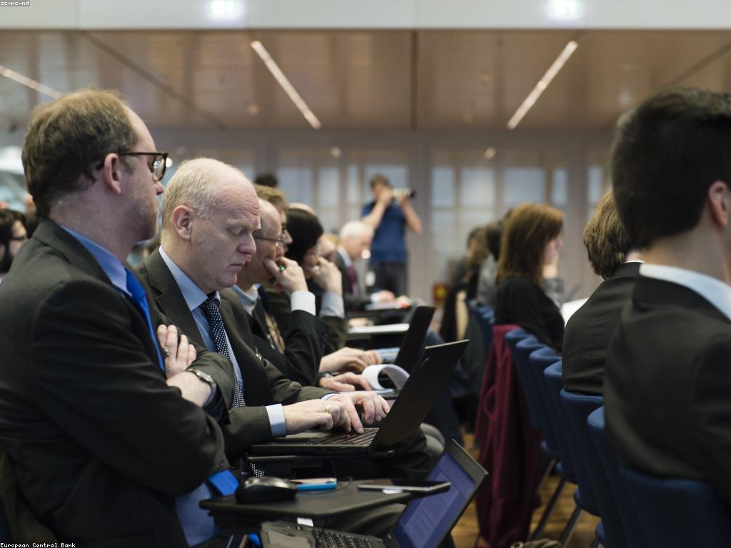 វិធីសាស្ត្រទទួលបានស្ថិរភាពហិរញ្ញវត្ថុ